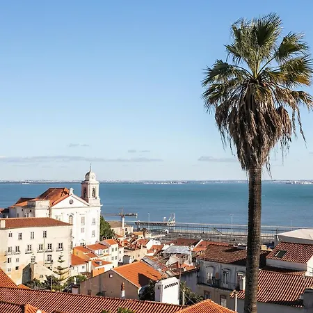Cosy Alfama Hideout - With Rooftop Terrace Daire Lisboa