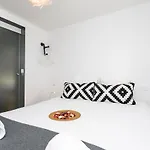 Cosy Alfama Hideout - With Rooftop Terrace شقة Lisboa