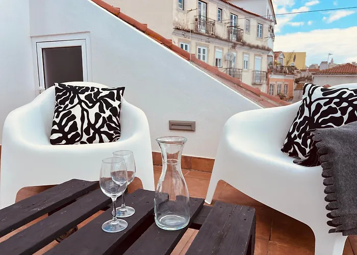 Cosy Alfama Hideout - With Rooftop Terrace * Lisboa