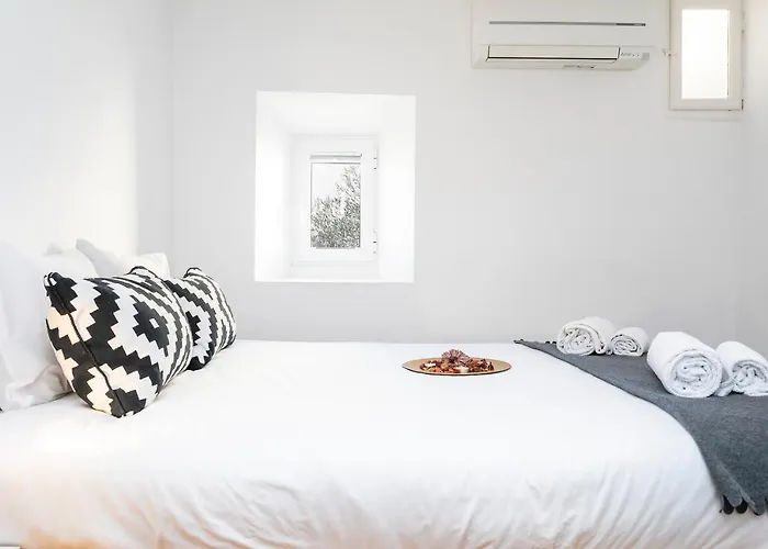 Cosy Alfama Hideout - With Rooftop Terrace * Lisboa